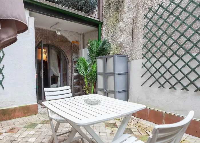 Il Piccolo Arco Apartment *